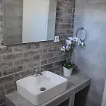 Lägenhet Anezinas Place *