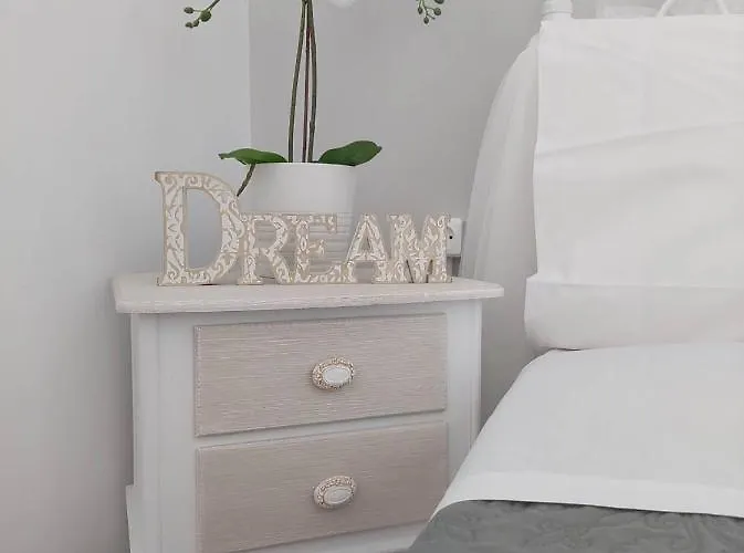 Anezinas Place Apartament Perissa (Santorini)