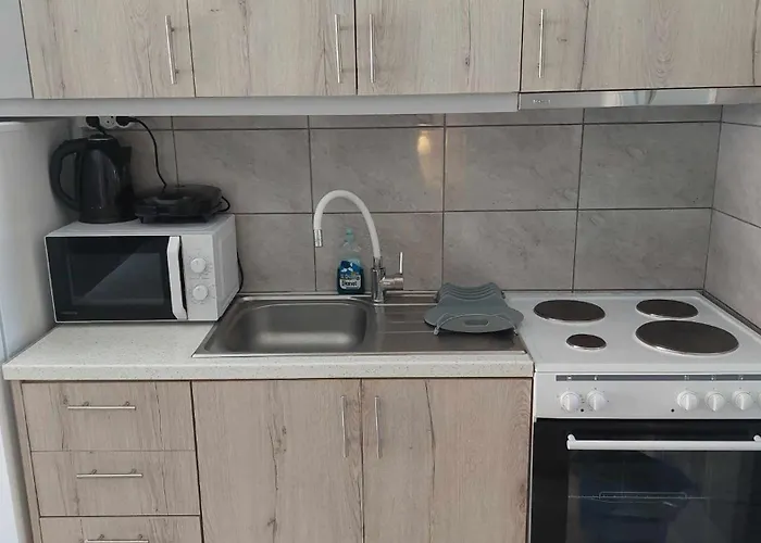 Anezinas Place Appartement *